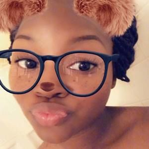 Meet your Posher, Kimberly